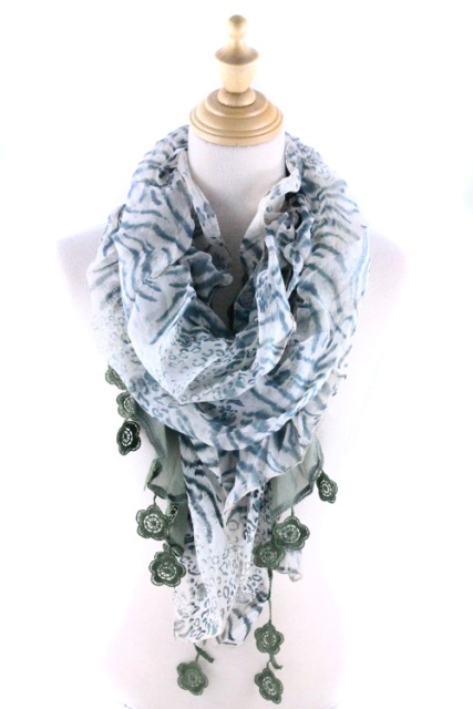 Picture of Memories QH-173-5-04 Leopard Ruffle Scarf with Flower Frince- White & Olive