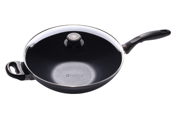 Picture of Swiss Diamond 61132c 12.5 in. Nonstick Wok with Lid