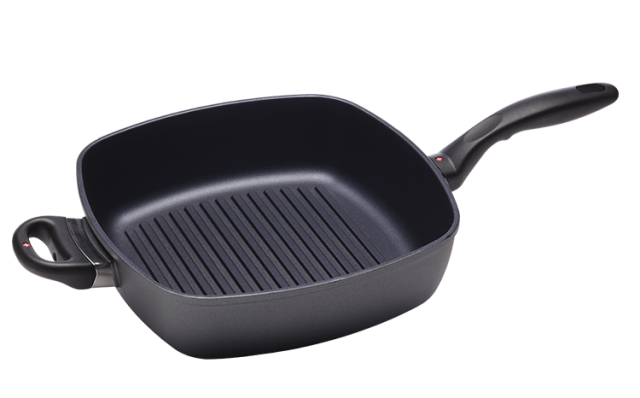 Picture of Swiss Diamond 66281i 11 x 11 in. Induction Nonstick Deep Square Grill Pan
