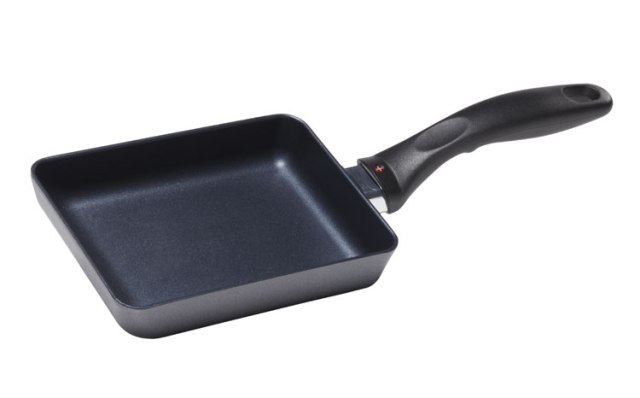 Picture of Swiss Diamond 6318i 5 x 7 in. Induction Japanese Omelet Pan & Tamagoyaki