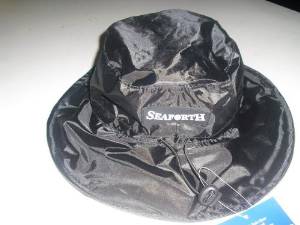 Picture of Seaforth HAT-B Rain Hat Brimmer for Golfer- Black