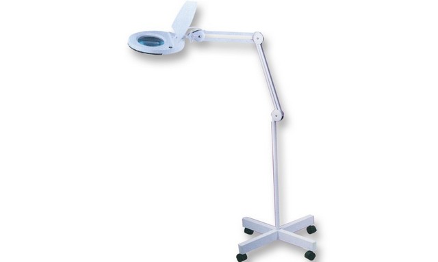 CM-6012 & 6 Round 8x Diapter Magnifing Lamp
