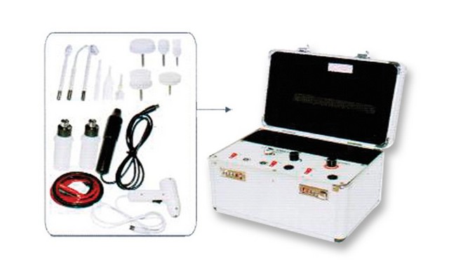 4 to 1 Unit High Frequency Vacuum & Spray Brush