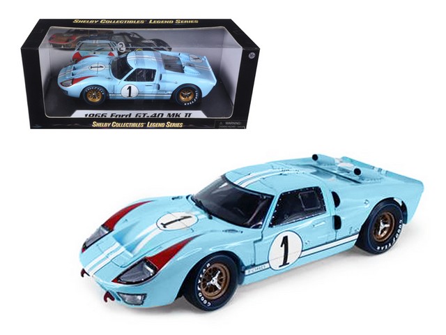 1966 Ford GT-40 MK 2 Blue No.1 1-18 Diecast Model Car - Blue