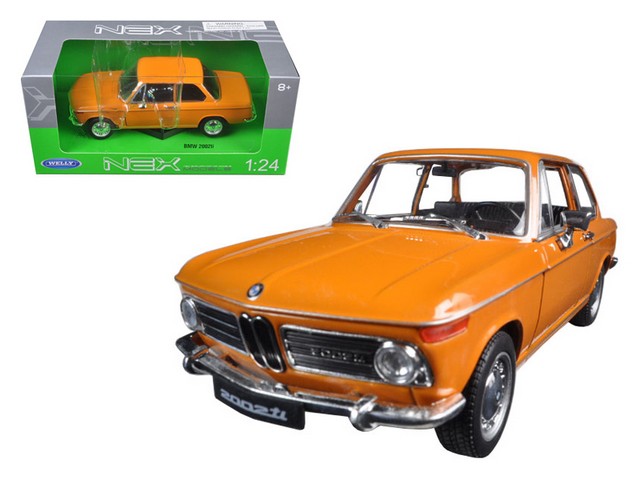 24053or 2002 BMW Ti Orange 1-24 Diecast Model Car