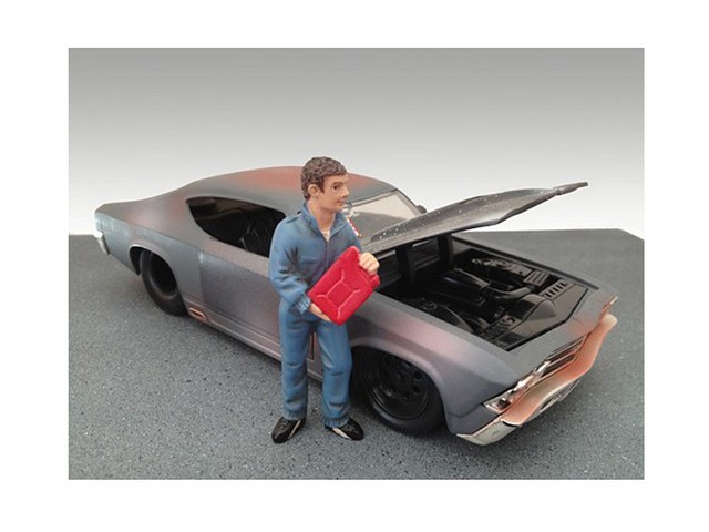 Picture of American Diorama 23904 Mechanic Dan Figure for 1-24 Diecast Model Car