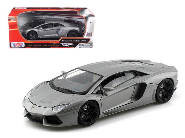 Lamborghini Aventador LP700-4 Grey 1-18 Diecast Car Model
