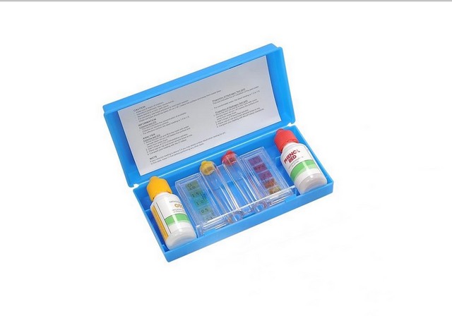 3 Way Swimming Pool Test Kit with Case - Tests pH Chlorine & Bromine Levels