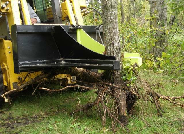 Picture of Brush Grubber BG-35 Hydraulic Post & Tree Puller