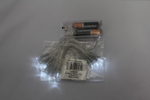 Battery Operated 20 LED String Light - White