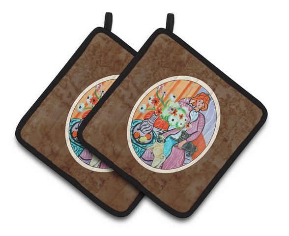 Picture of Carolines Treasures 7266PTHD Lady with Her Pug Pair of Pot Holders, 7.5 x 3 x 7.5 in.