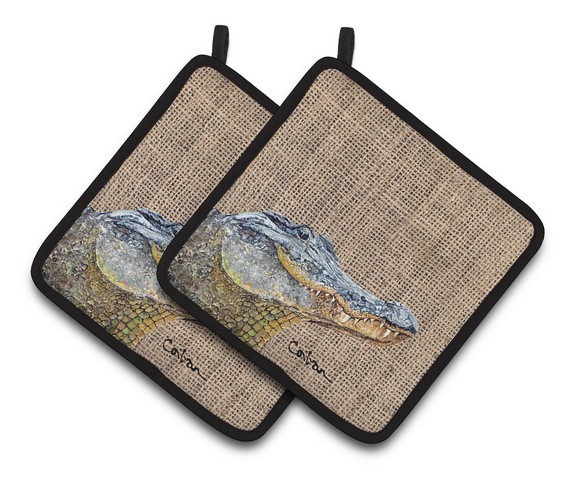 Picture of Carolines Treasures 8733PTHD Alligator Pair of Pot Holders, 7.5 x 3 x 7.5 in.