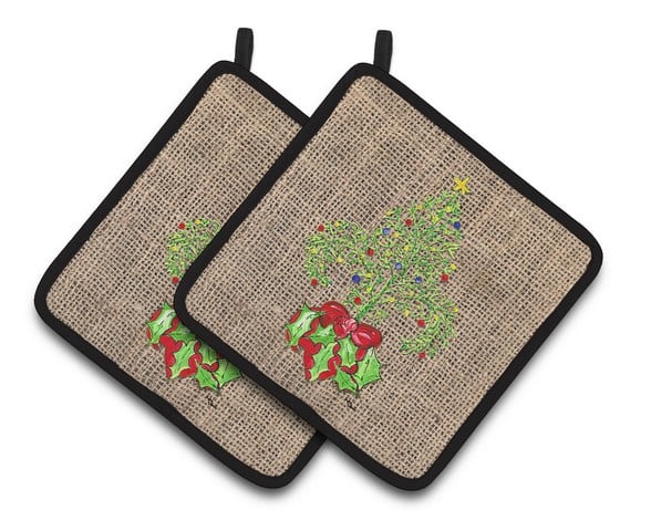 Picture of Carolines Treasures 8745PTHD Christmas Tree Fleur De Lis Pair of Pot Holders, 7.5 x 3 x 7.5 in.
