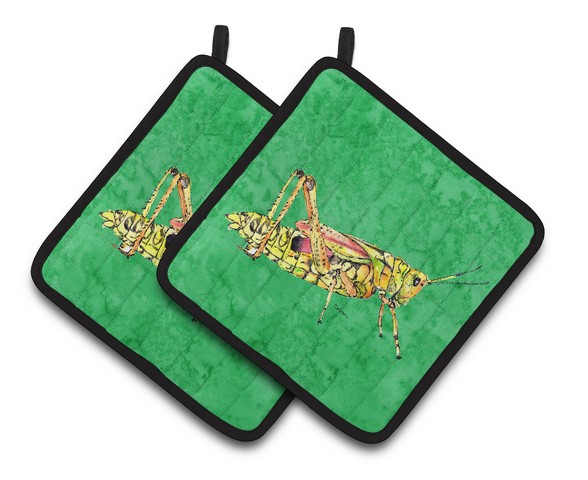 Picture of Carolines Treasures 8849PTHD Grasshopper on Green Pair of Pot Holders, 7.5 x 3 x 7.5 in.