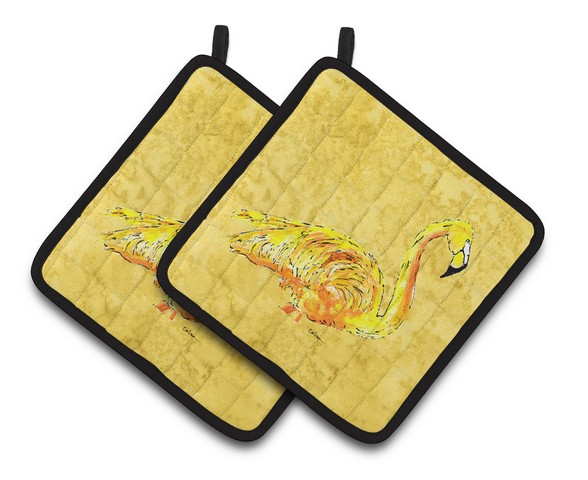 Picture of Carolines Treasures 8872PTHD Flamingo on Yellow Pair of Pot Holders, 7.5 x 3 x 7.5 in.