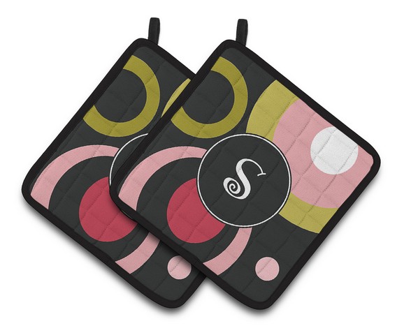 Picture of Carolines Treasures AM1001-SPTHD Letter S Monogram - Retro in Black Pair of Pot Holders, 7.5 x 3 x 7.5 in.