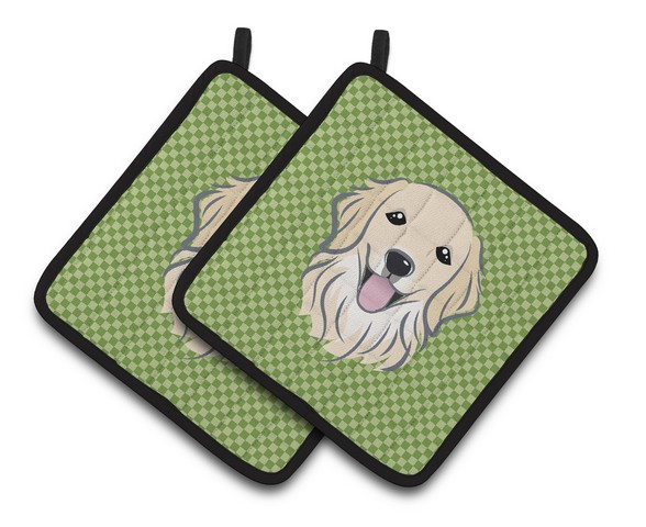Picture of Carolines Treasures BB1137PTHD Green Checkered Golden Retriever Pair of Pot Holders, 7.5 x 3 x 7.5 in.