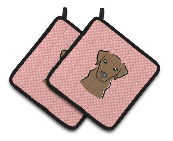 Picture of Carolines Treasures BB1234PTHD Checkerboard Pink Chocolate Labrador Pair of Pot Holders, 7.5 x 3 x 7.5 in.