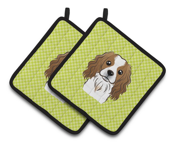 Picture of Carolines Treasures BB1286PTHD Checkerboard Lime Green Cavalier Spaniel Pair of Pot Holders, 7.5 x 3 x 7.5 in.