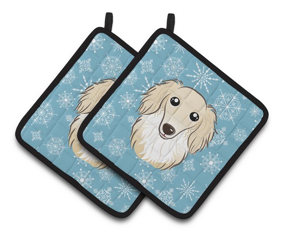 Picture of Carolines Treasures BB1646PTHD Snowflake Longhair Creme Dachshund Pair of Pot Holders, 7.5 x 3 x 7.5 in.
