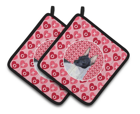 Picture of Carolines Treasures SS4480PTHD Rat Terrier Hearts Love & Valentines Day Portrait Pair of Pot Holders, 7.5 x 3 x 7.5 in.