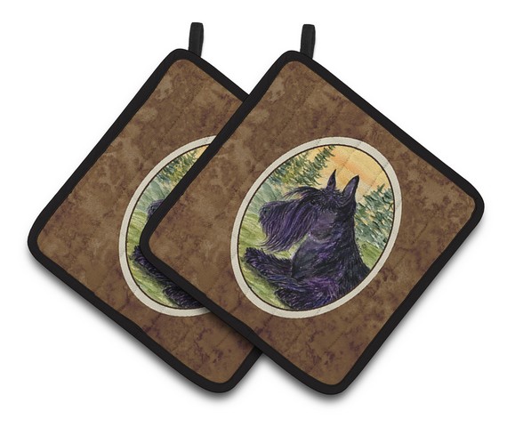 Picture of Carolines Treasures SS8511PTHD Scottish Terrier Pair of Pot Holders, 7.5 x 3 x 7.5 in.