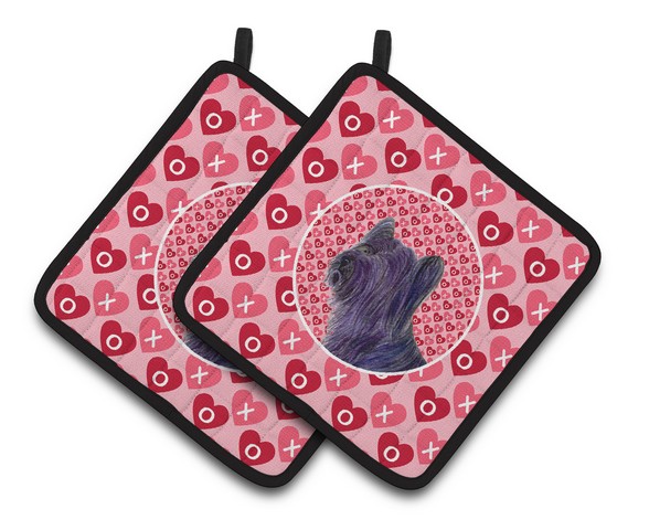 Picture of Carolines Treasures SS4463PTHD Skye Terrier Hearts Love & Valentines Day Portrait Pair of Pot Holders, 7.5 x 3 x 7.5 in.