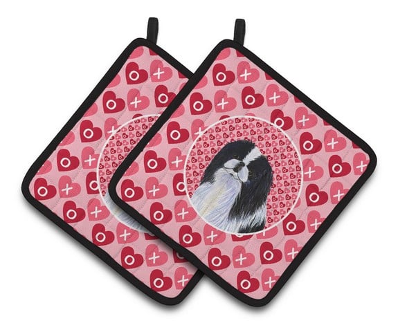 Picture of Carolines Treasures SS4467PTHD Japanese Chin Hearts Love & Valentines Day Portrait Pair of Pot Holders, 7.5 x 3 x 7.5 in.