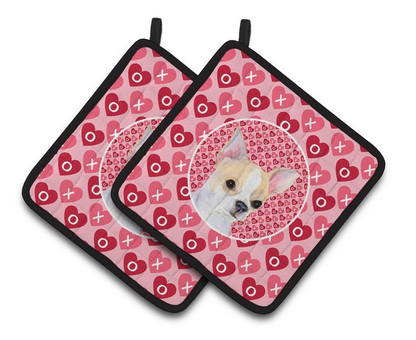 Picture of Carolines Treasures SS4474PTHD Chihuahua Hearts Love & Valentines Day Portrait Pair of Pot Holders, 7.5 x 3 x 7.5 in.
