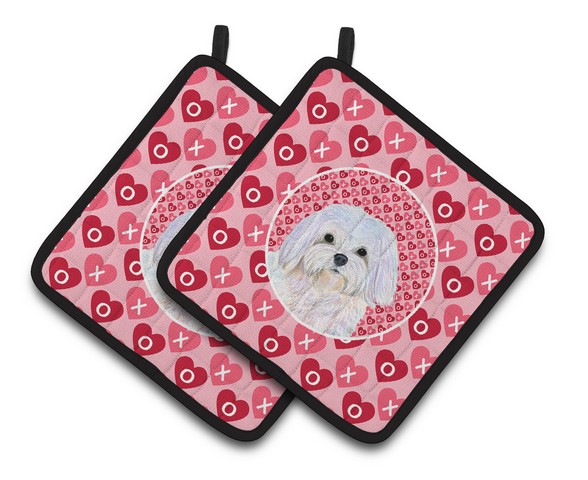 Picture of Carolines Treasures SS4482PTHD Maltese Hearts Love & Valentines Day Portrait Pair of Pot Holders, 7.5 x 3 x 7.5 in.