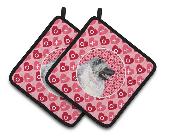 Picture of Carolines Treasures SS4488PTHD Keeshond Hearts Love & Valentines Day Portrait Pair of Pot Holders, 7.5 x 3 x 7.5 in.