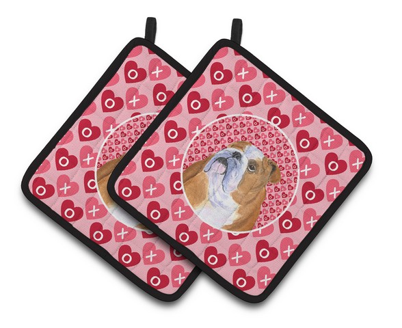 Picture of Carolines Treasures SS4491PTHD Bulldog English Hearts Love Valentines Day Pair of Pot Holders, 7.5 x 3 x 7.5 in.