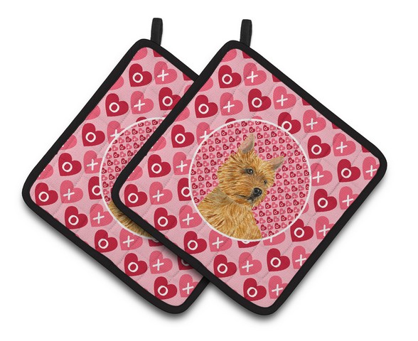 Picture of Carolines Treasures SS4499PTHD Norwich Terrier Hearts Love & Valentines Day Portrait Pair of Pot Holders, 7.5 x 3 x 7.5 in.