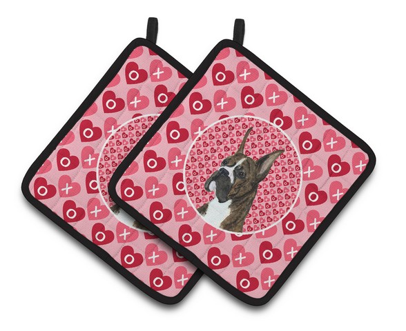 Picture of Carolines Treasures SS4508PTHD Boxer Hearts Love & Valentines Day Portrait Pair of Pot Holders, 7.5 x 3 x 7.5 in.