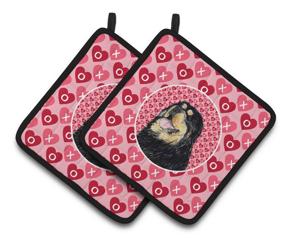 Picture of Carolines Treasures SS4512PTHD Tibetan Mastiff Hearts Love Valentines Day Pair of Pot Holders, 7.5 x 3 x 7.5 in.