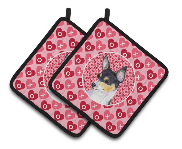 Picture of Carolines Treasures SS4518PTHD Chihuahua Hearts Love & Valentines Day Portrait Pair of Pot Holders, 7.5 x 3 x 7.5 in.