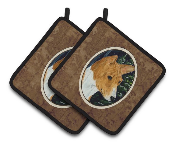 Picture of Carolines Treasures SS8172PTHD Basenji Pair of Pot Holders, 7.5 x 3 x 7.5 in.