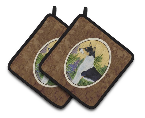 Picture of Carolines Treasures SS8201PTHD Basenji Pair of Pot Holders, 7.5 x 3 x 7.5 in.