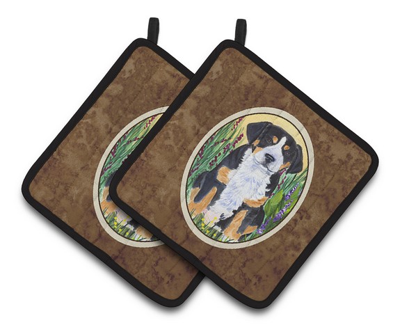 Picture of Carolines Treasures SS8217PTHD Greater Swiss Mountain Dog Pair of Pot Holders, 7.5 x 3 x 7.5 in.