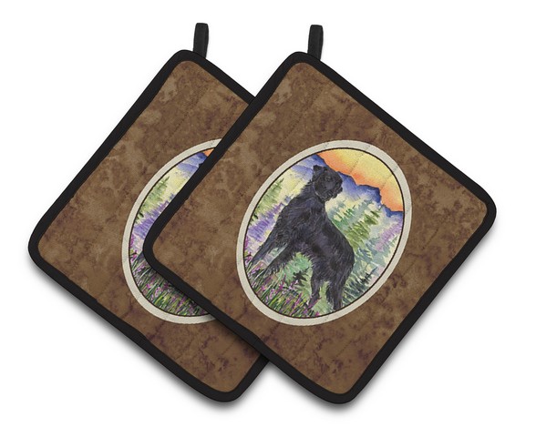 Picture of Carolines Treasures SS8263PTHD Flat Coated Retriever Pair of Pot Holders, 7.5 x 3 x 7.5 in.