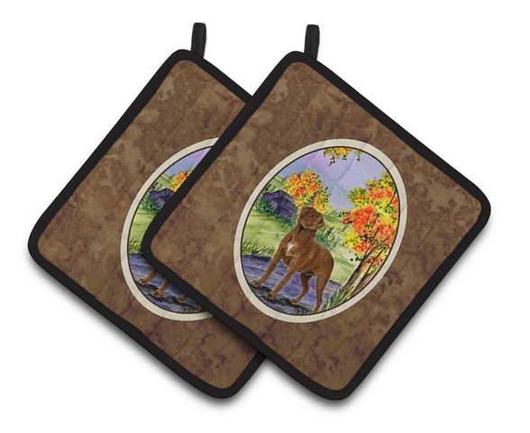 Picture of Carolines Treasures SS8427PTHD Chesapeake Bay Retriever Pair of Pot Holders, 7.5 x 3 x 7.5 in.