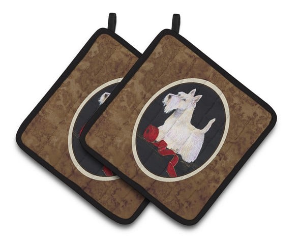 Picture of Carolines Treasures SS8553PTHD Scottish Terrier Pair of Pot Holders, 7.5 x 3 x 7.5 in.