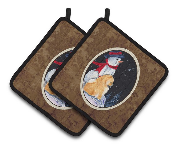 Picture of Carolines Treasures SS8554PTHD Snowman with Chow Chow Pair of Pot Holders, 7.5 x 3 x 7.5 in.