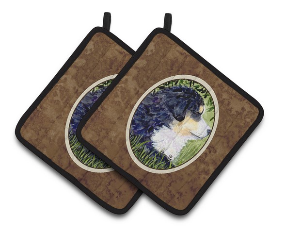 Picture of Carolines Treasures SS8832PTHD Bernese Mountain Dog Pair of Pot Holders, 7.5 x 3 x 7.5 in.