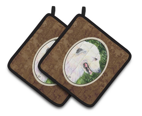 Great Pyrenees Pair of Pot Holders 7.5 x 3 x 7.5 in.