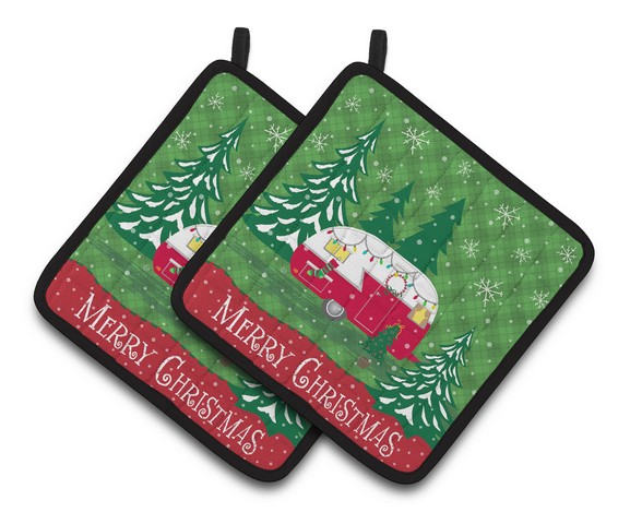 Picture of Carolines Treasures VHA3018PTHD Christmas Vintage Glamping Trailer Pair of Pot Holders, 7.5 x 3 x 7.5 in.