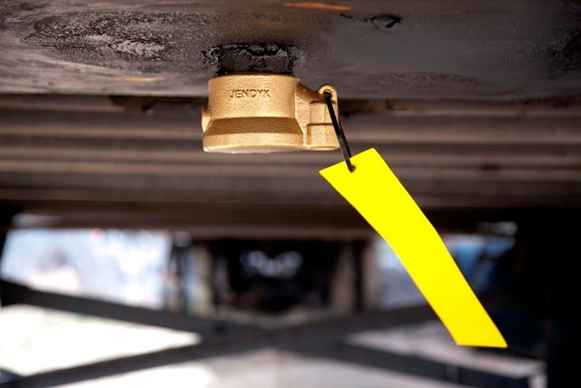 Closed Base Heavy Duty King Pin Trailer Lock - Keyed Alike