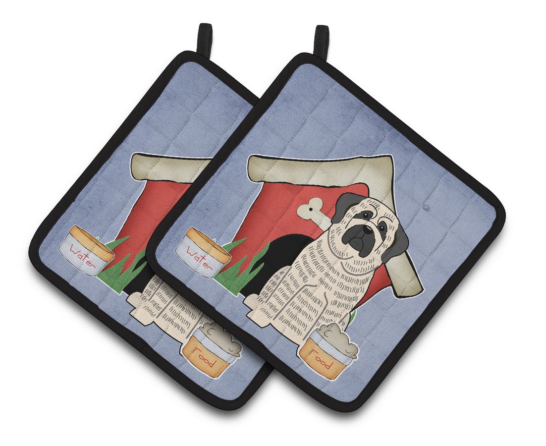 Picture of Carolines Treasures BB2770PTHD Dog House Collection Mastiff Brindle White Pair of Pot Holders