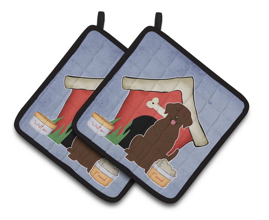 Picture of Carolines Treasures BB2810PTHD Dog House Collection Chocolate Labrador Pair of Pot Holders