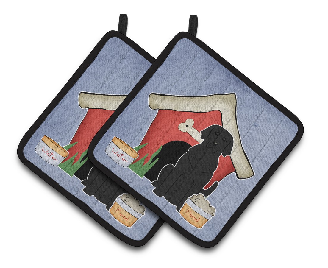 Picture of Carolines Treasures BB2811PTHD Dog House Collection Black Labrador Pair of Pot Holders